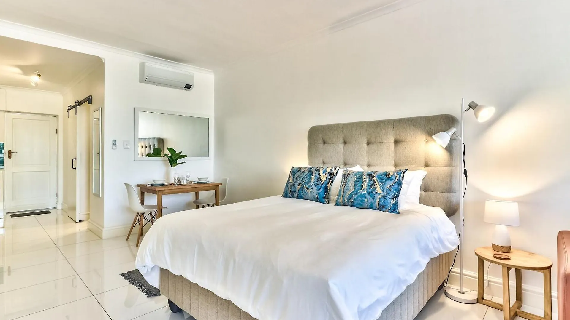 Seaside Retreat With Amazing Views And No Loadshedding Apartment Cape Town South Africa